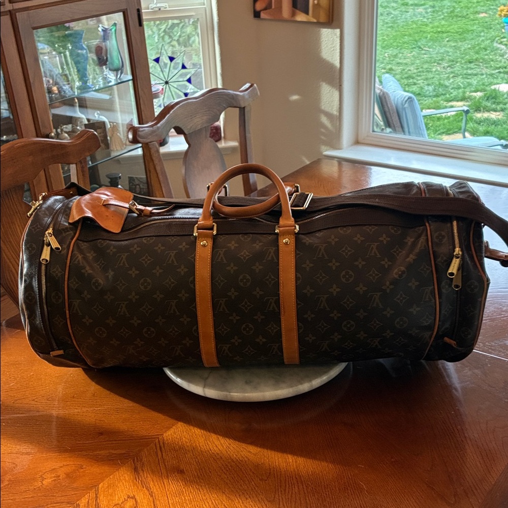 Luxury Brown Louis Vuitton Sac Athletisme Duffel Bag
